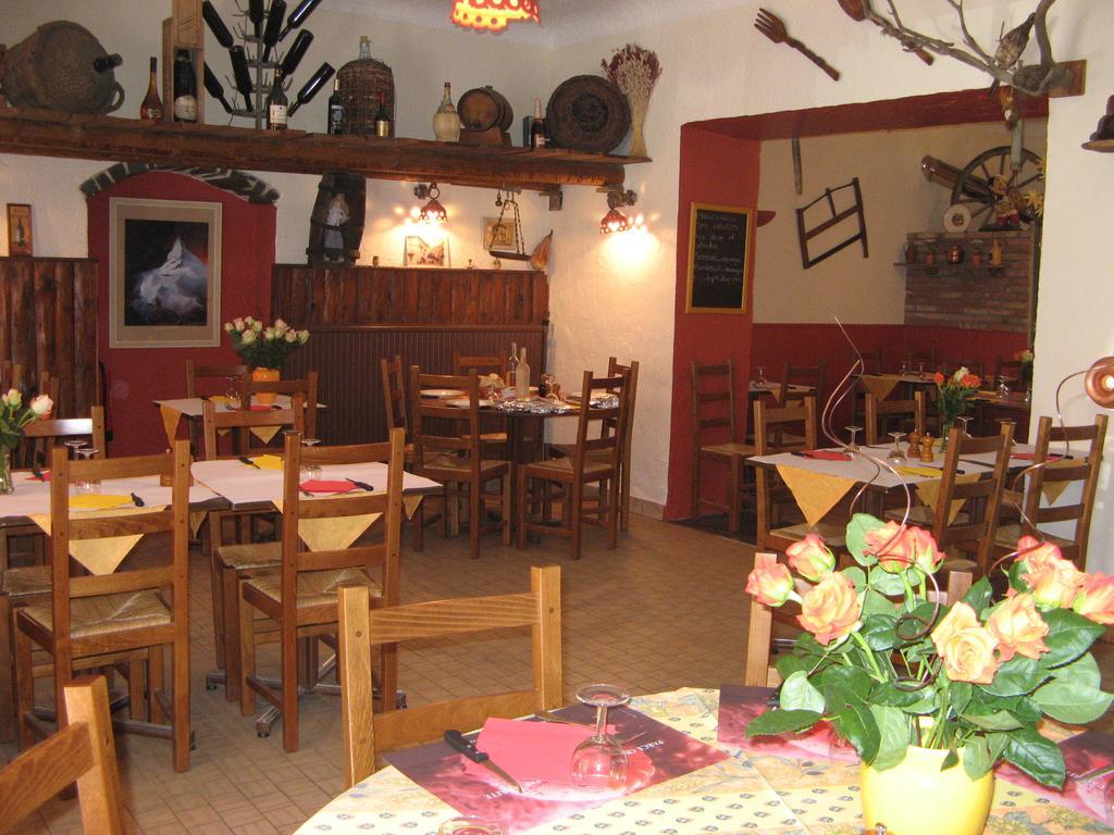 Hotel Le Miramonti Танд Екстериор снимка